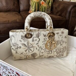 Dior Medium Lady D-Joy